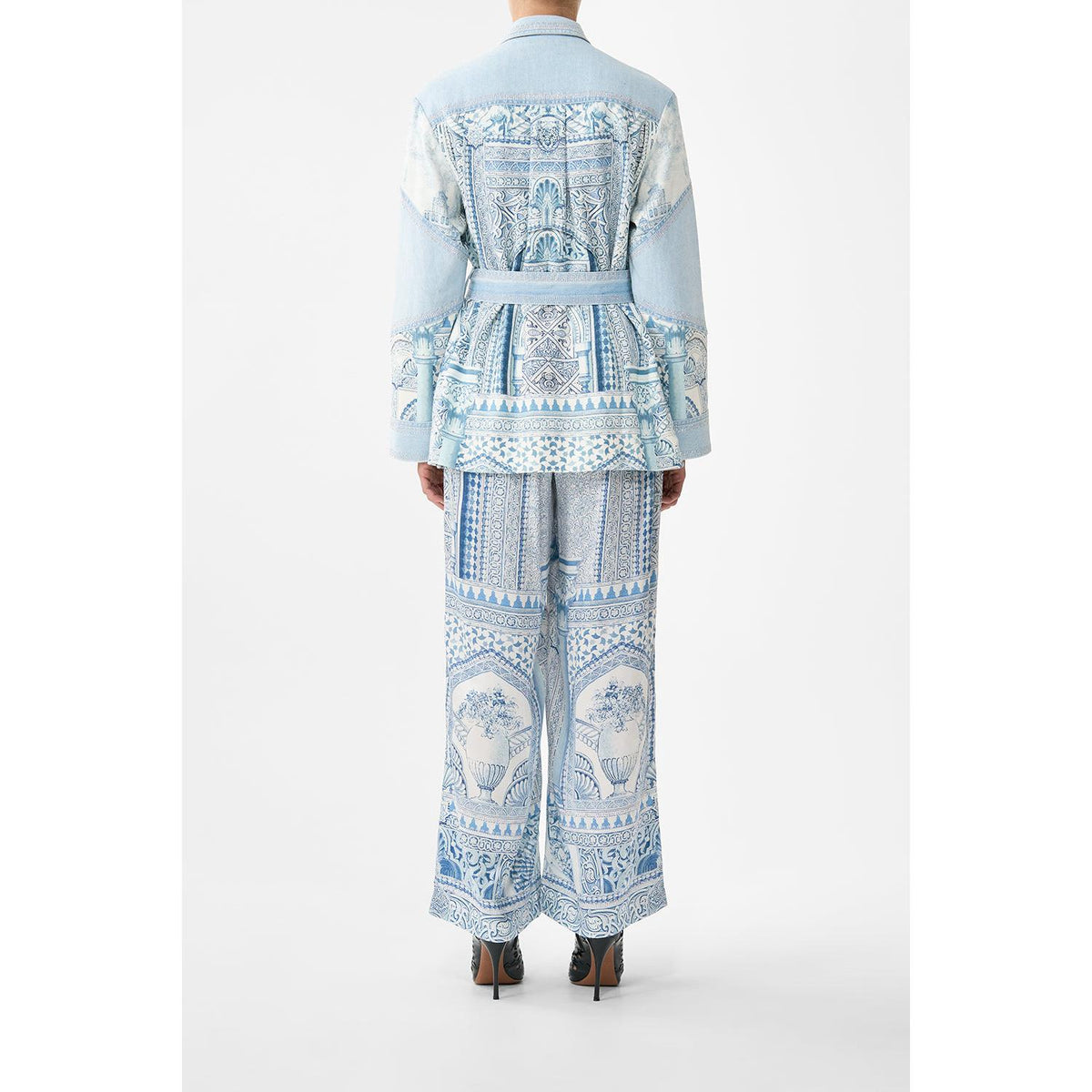 Camilla Patch Pocket Jacket - The Hum Of The Alhambra Humoalha  Camilla Pisces Boutique