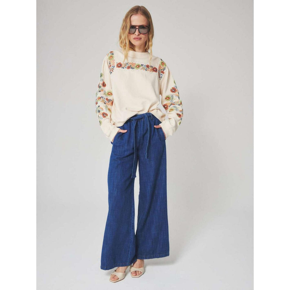 Louizon IStory Sweat - Ecru  Louizon Pisces Boutique
