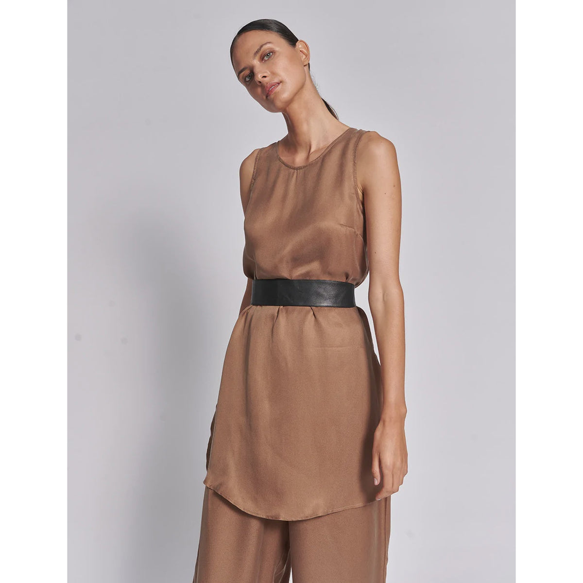 In the Sac Chamoise Long Tunic - Cognac